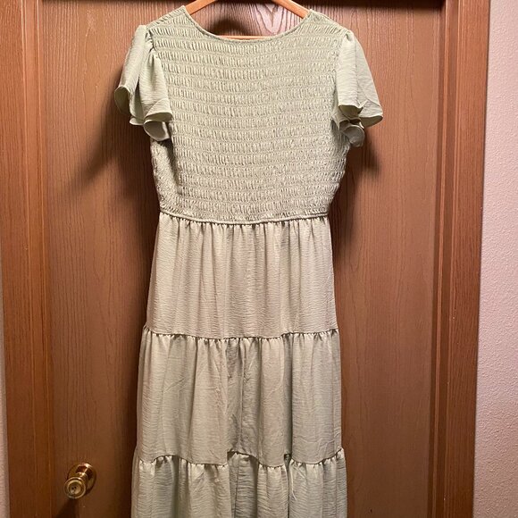 Perch by Blu Pepper Plus Flutter Sleeve Sage Midi Dress Wedding Guest - Picture 4 of 5